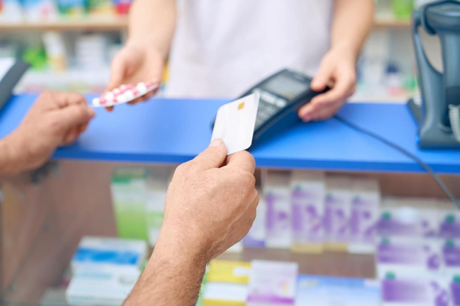 Varejo farmacêutico movimenta R$ 107,7 bilhões e cresce 10,5% até maio